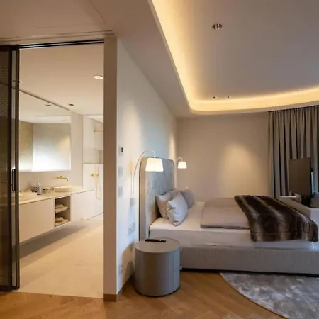 Ciasmo 4* Como